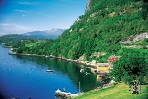 Hardanger Fjord, Norvegia (© Norwegian Cruise Line)